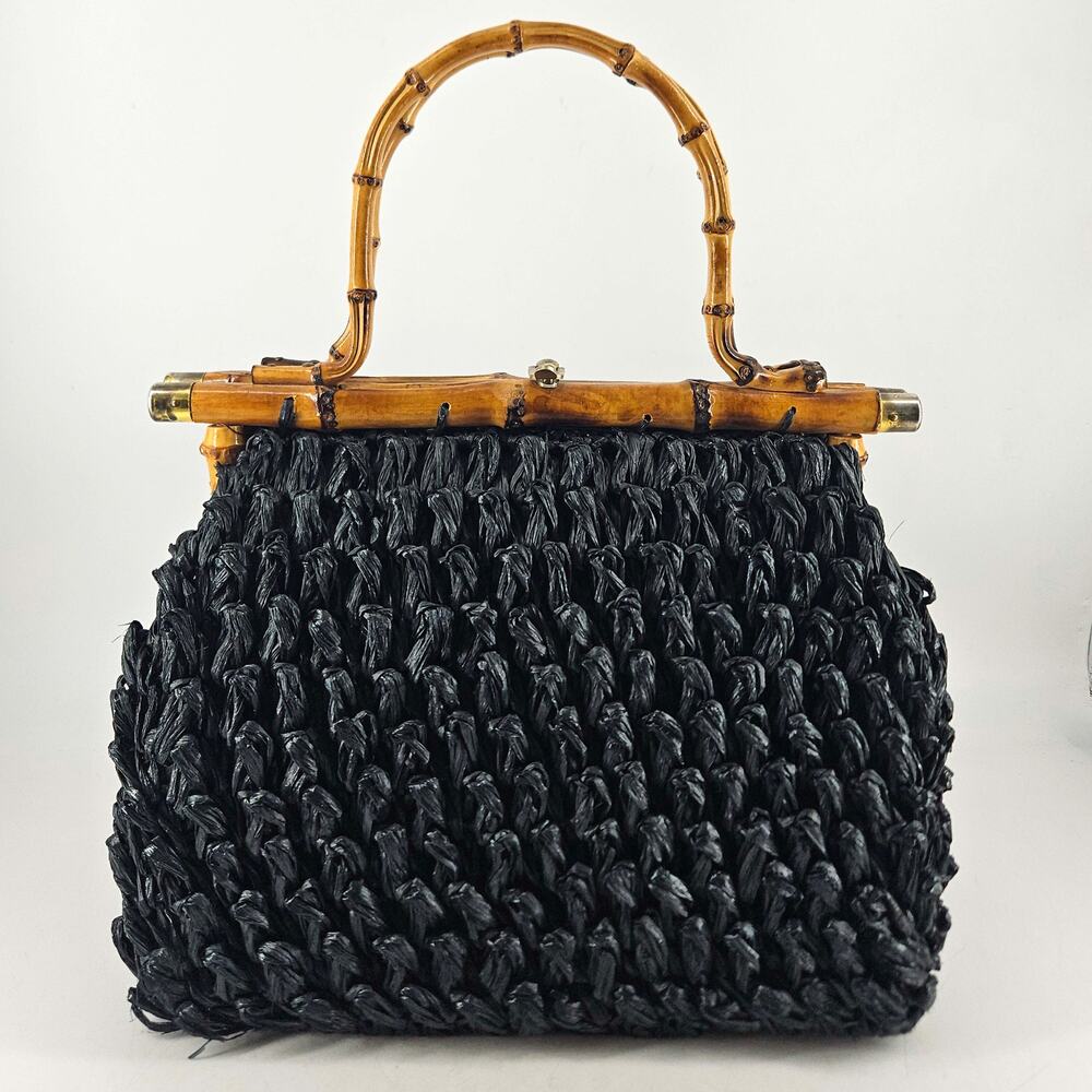 Vintage woven Raffia Handbag With Bamboo Handle kisslock frame
